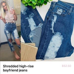 Boyfriend shredded jeans
